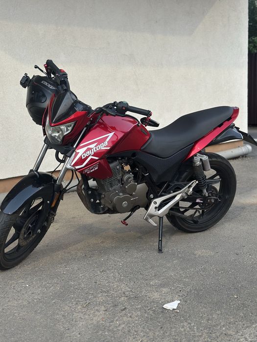 Daytona Monster 125 (Zontes)