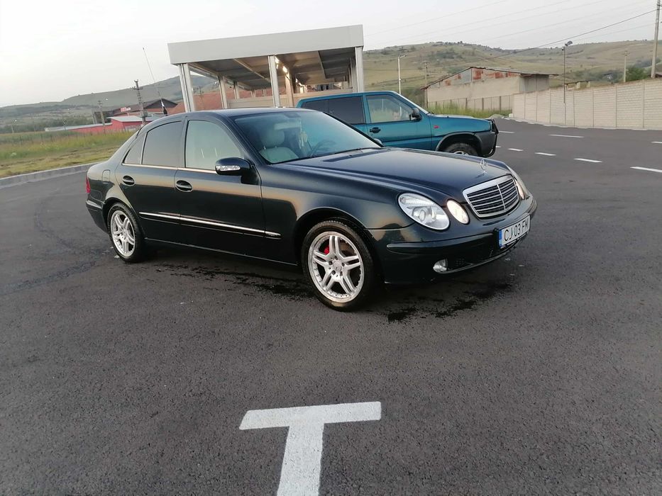 Vând sau schimb Mercedes