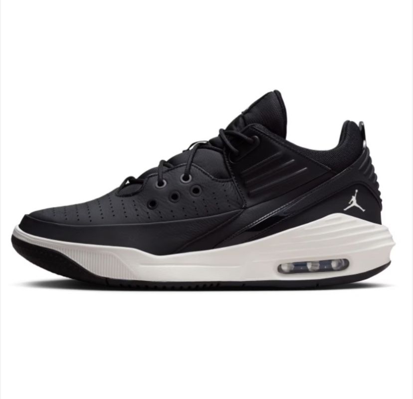 Nike Jordan Max Aura 5  - размер 43 - 27.5 см.стелка.