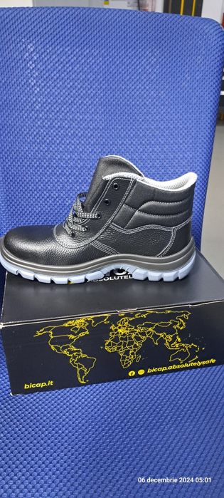 Vind bocanci 43 Bicap