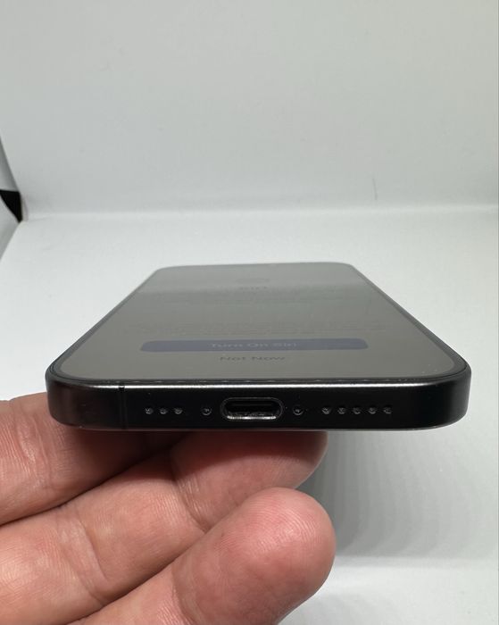 iPhone 15 Pro 128GB 100% батерия много добро състояние