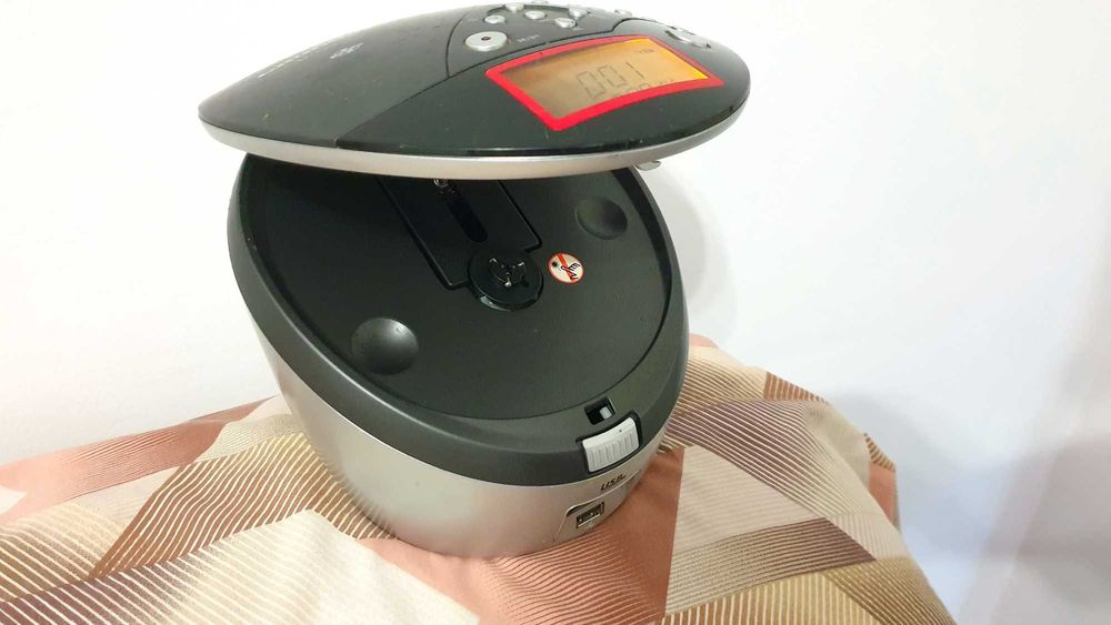 Мини стерео уредба GRUNDIG