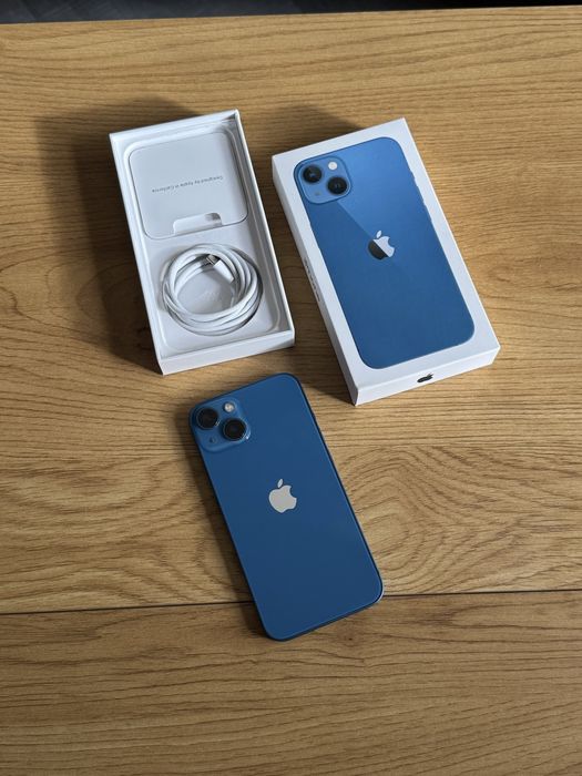 Бартер iPhone 13 128gb blue 100%