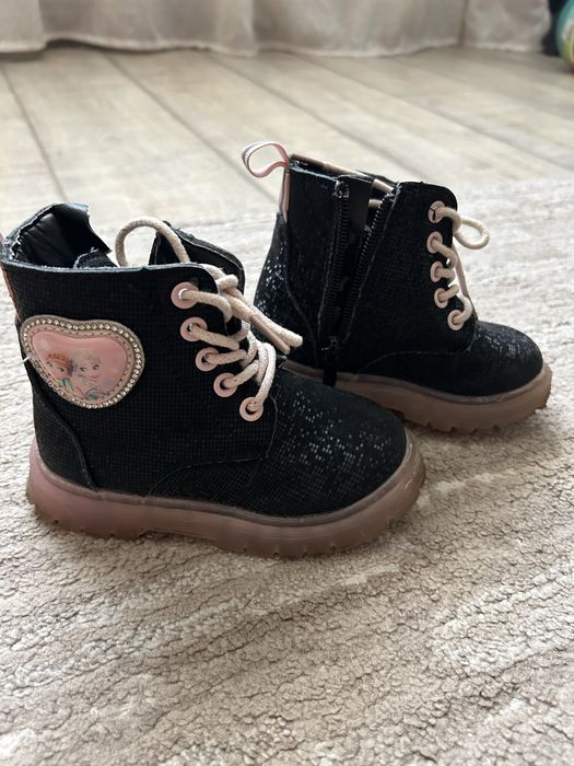 Ghete primavara marime 24