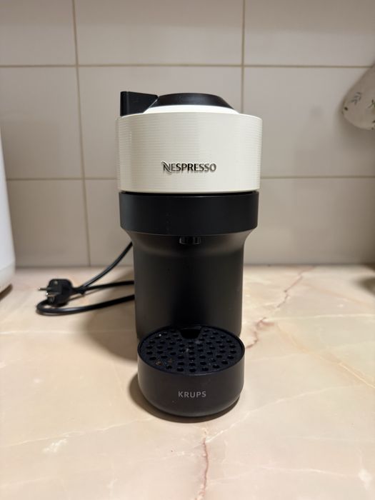 Vand espressor Nespresso Vertuo ca nou