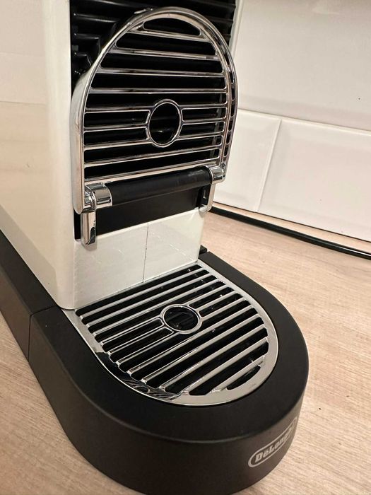 Espressor Nespresso by De'Longhi CitiZ White, 19 bari, 1260 W, Alb