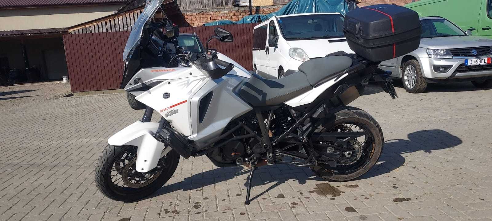 KTM Super Adventure 1290
