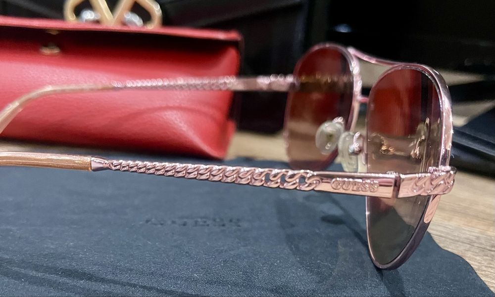 Уникални слънчеви очила GUESS