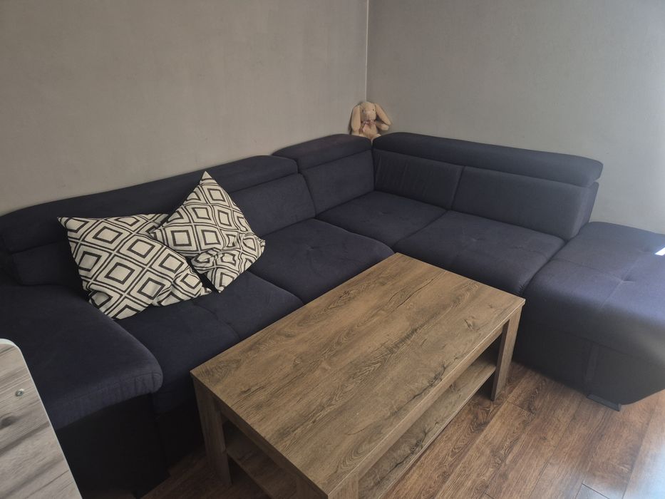 Разтегателен диван