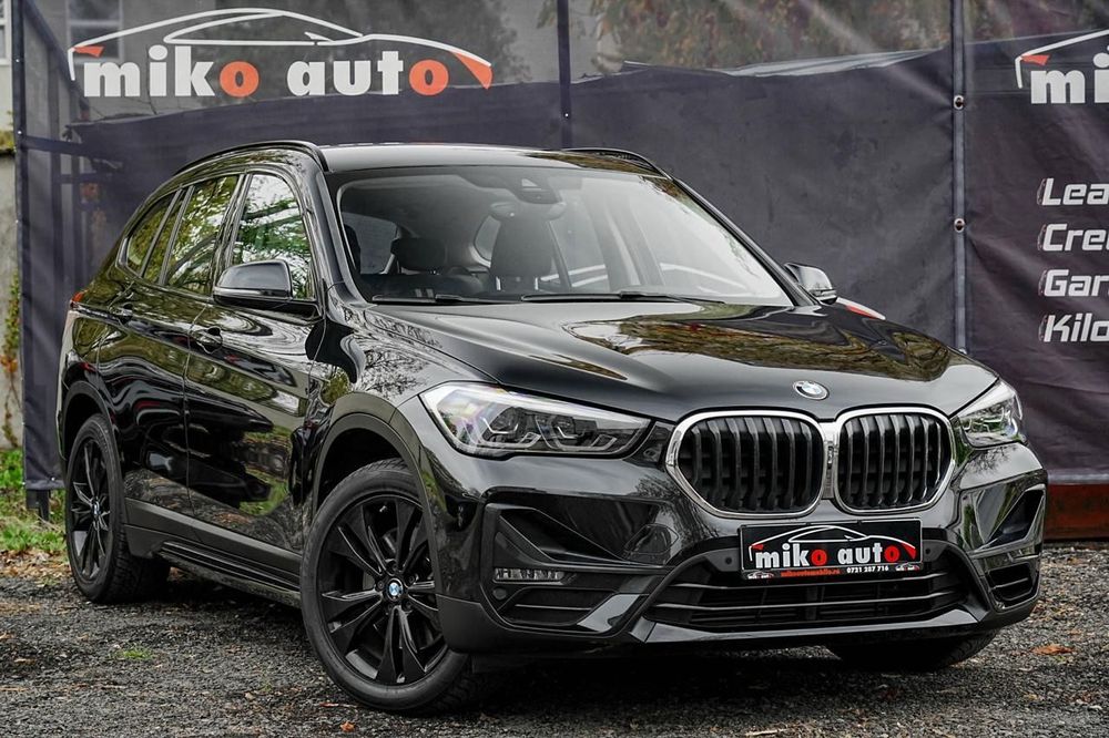 BMW X1 Sport Line 4x4 posibilitate leasing plug in hybrid 220 cp FAR LED