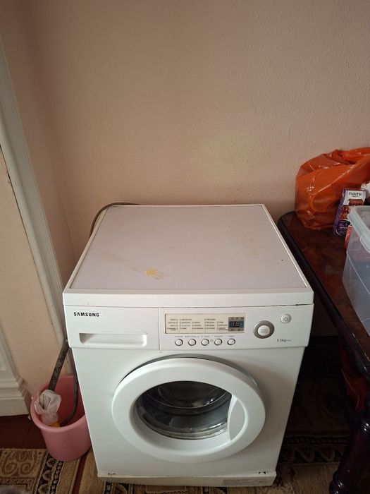 Продается стиральная машина Самсунг