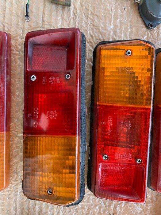 Vand lampi spate Dacia 1300/ sh/orice piesa