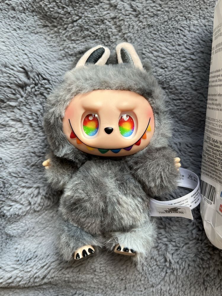 Big into energy secret labubu