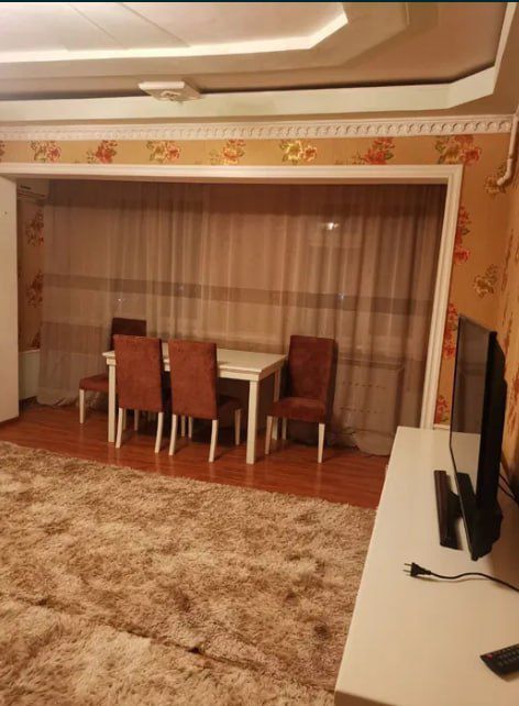 Срочно! Квартира на Нукусская 2/5/9 общ пл 60м с  обстановкой
