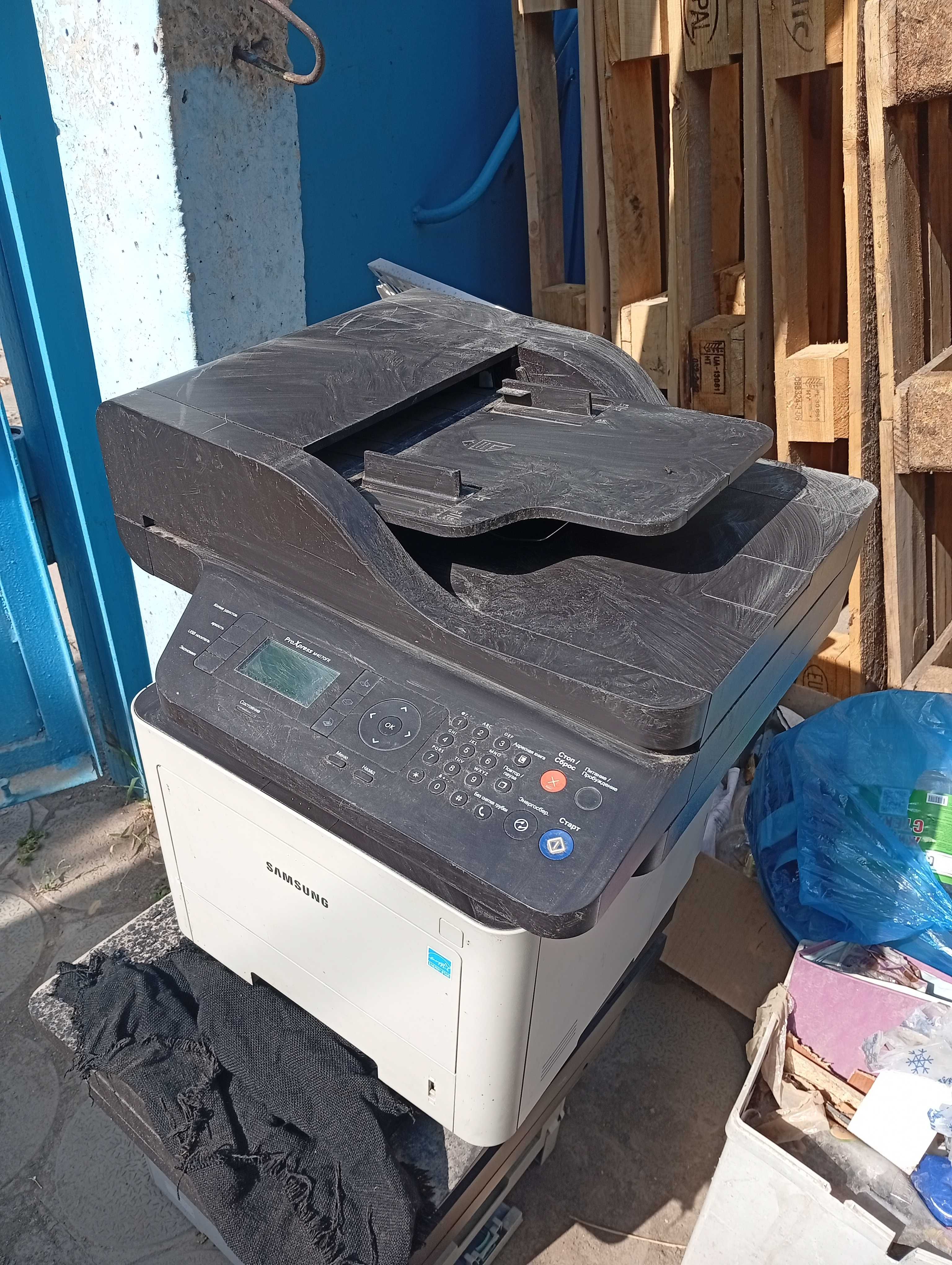 Продам два принтера 3 и 12 Самсунг