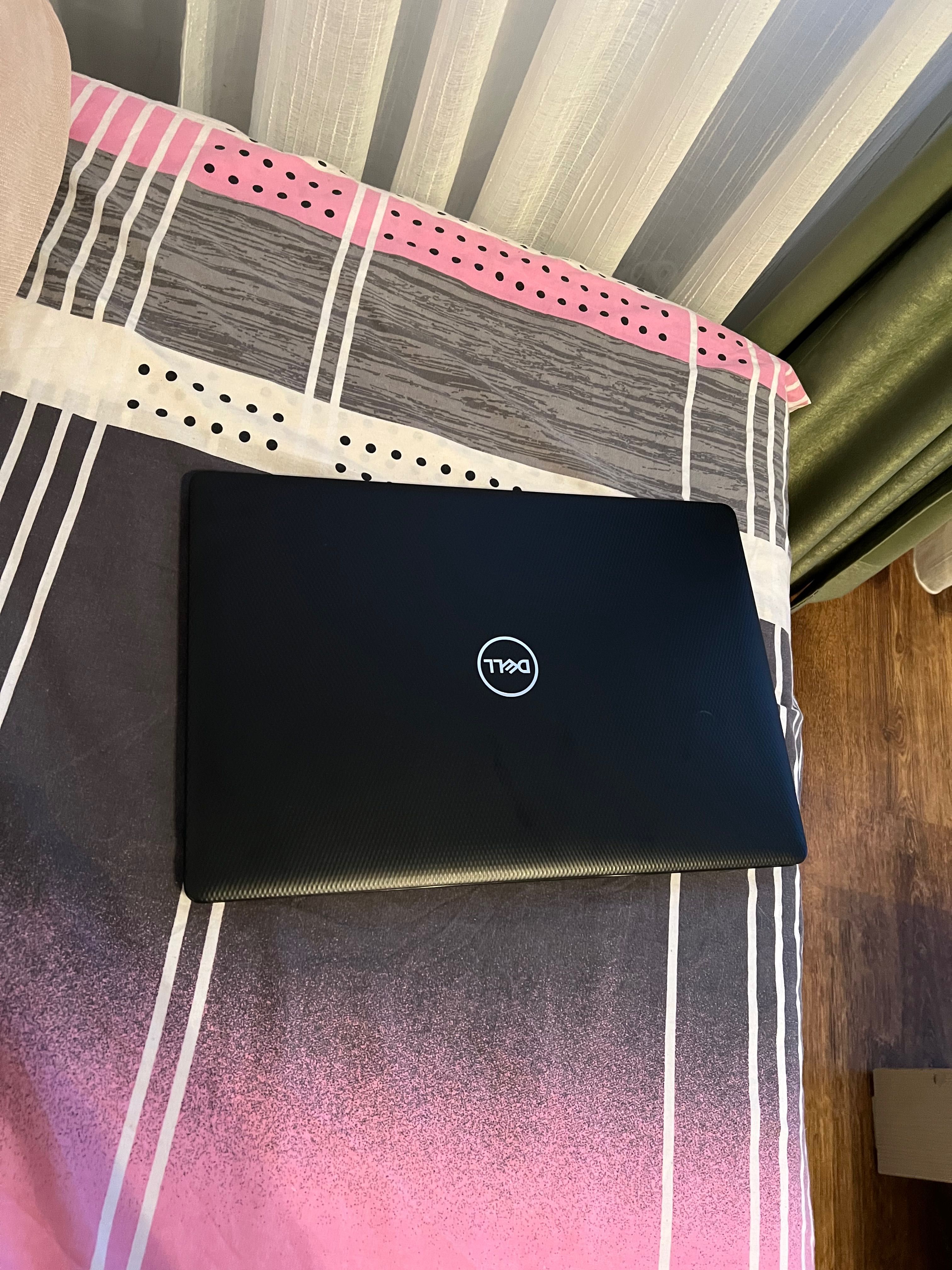 Vand Laptop Dell