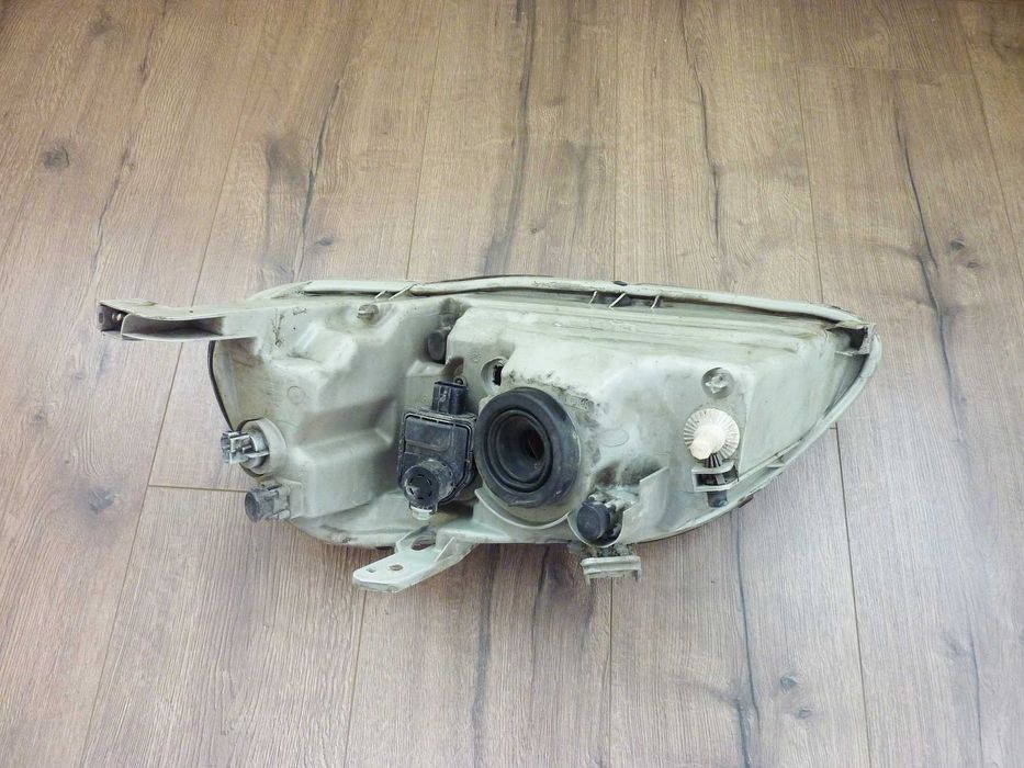 Десен фар за хонда сивик 6