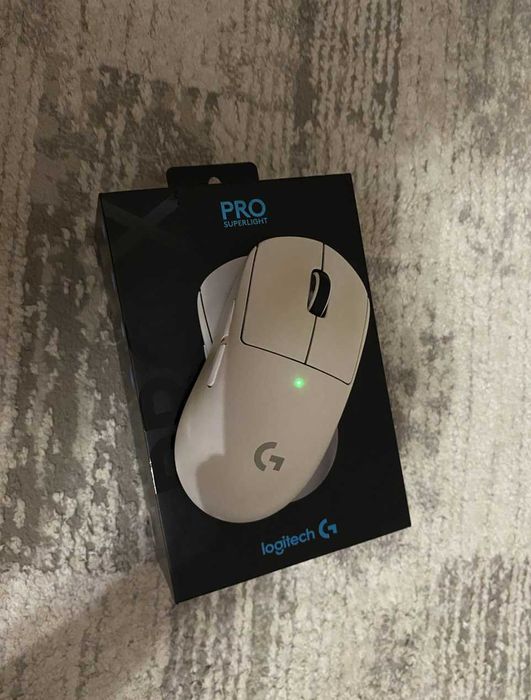 Mouse gaming wireless Logitech Pro X Superlight in garantie
