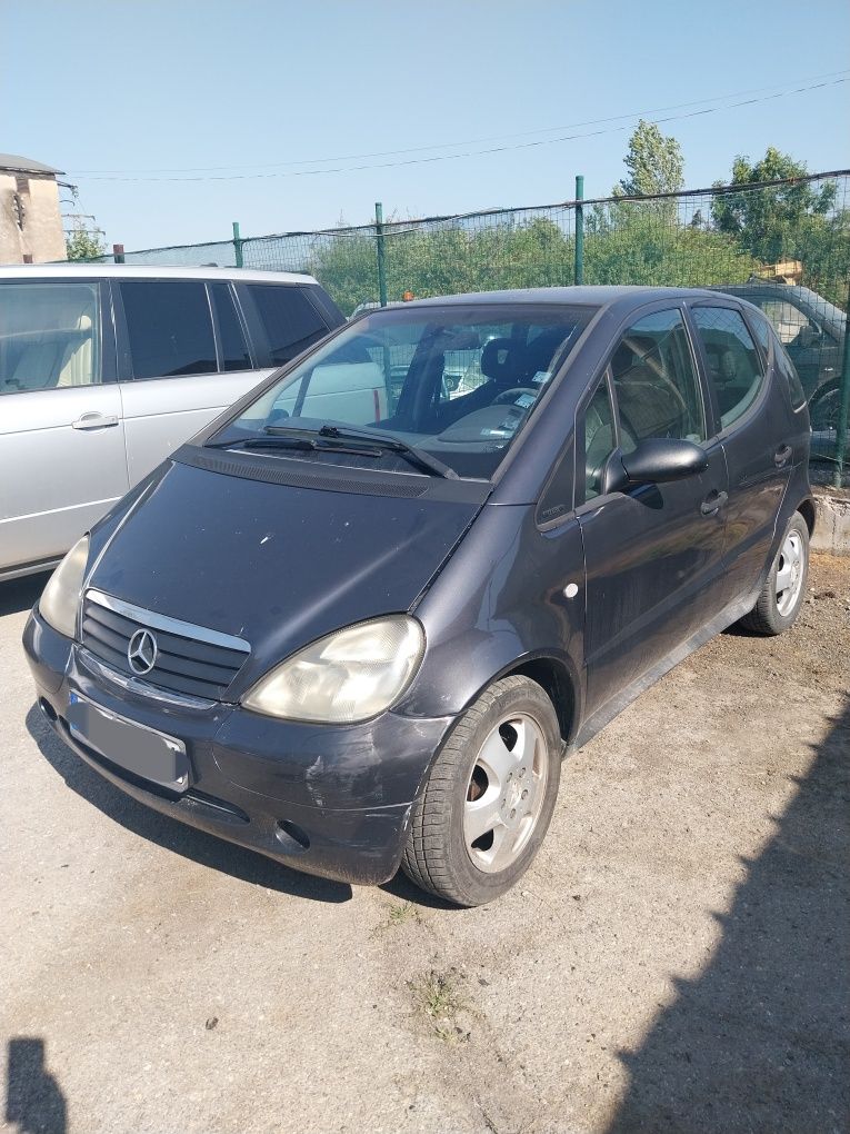 Продавам на части Мерцедес A140 W168 Mercedes Бензин