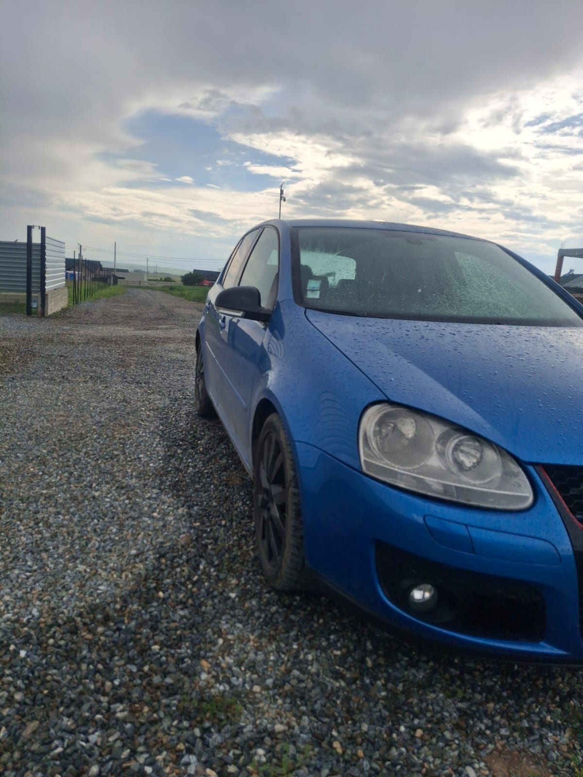 Vând sau schimb Golf 5 2006