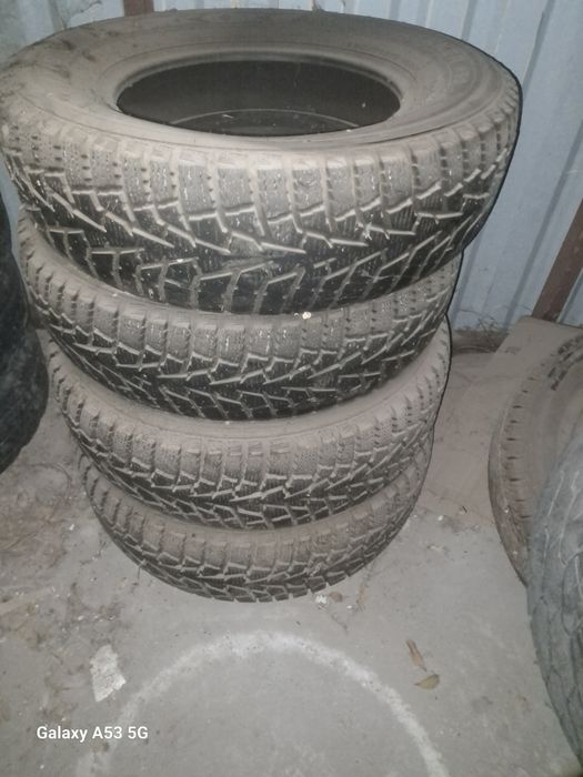 Зимний покрышки продам