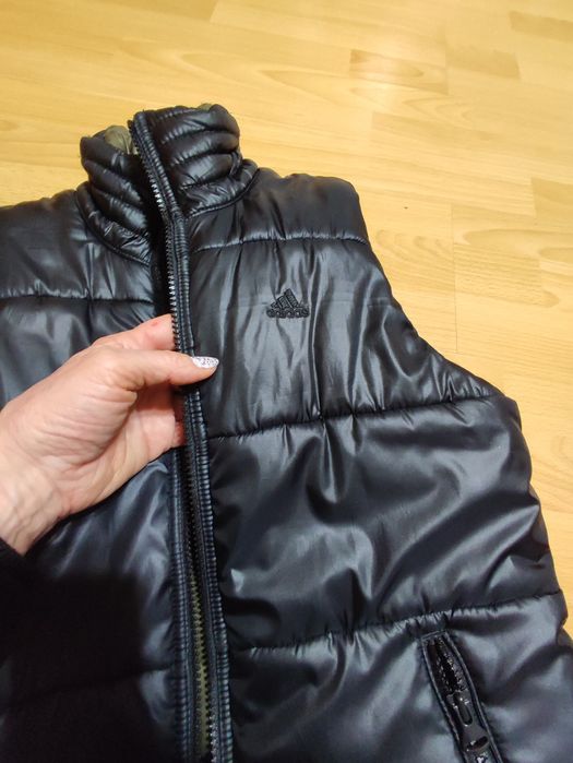 Елек Adidas двулицев обличан два пъти uk 12 eur 40 ширина 51 см.