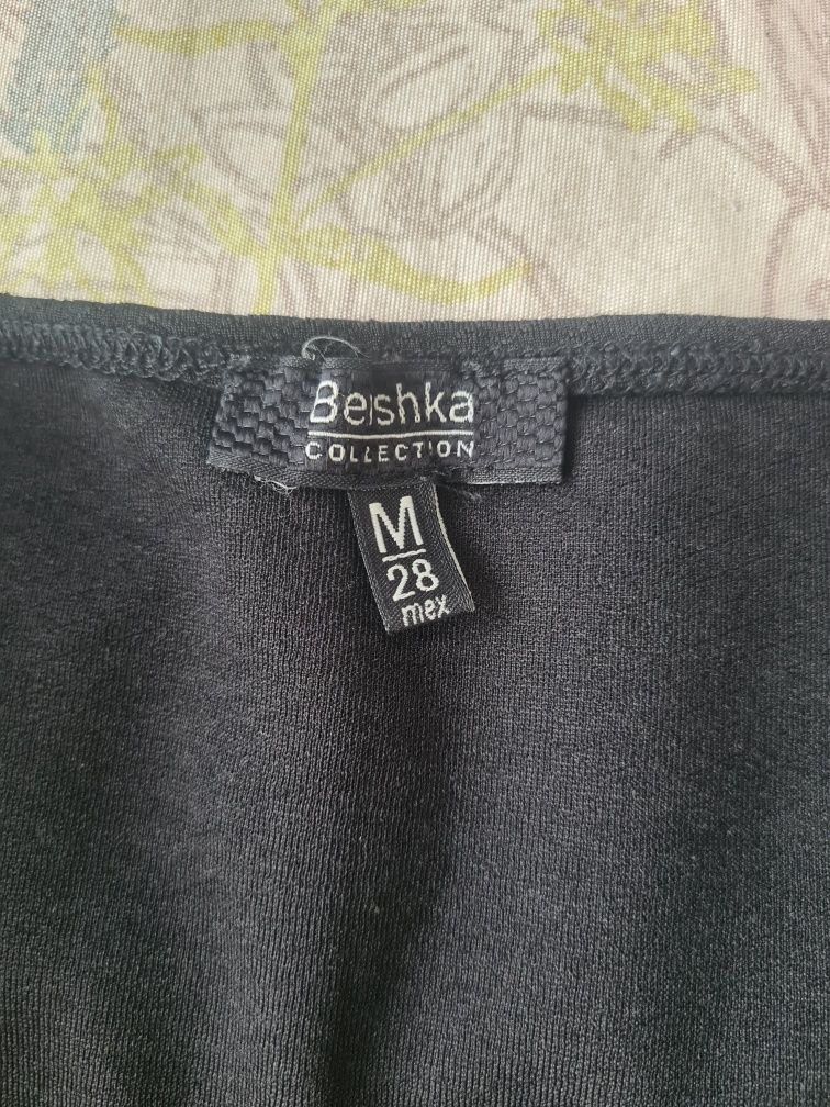 Rochita neagra scurta Bershka