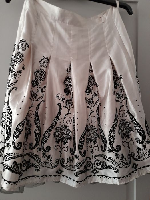 Fustă elegantă mărimea M