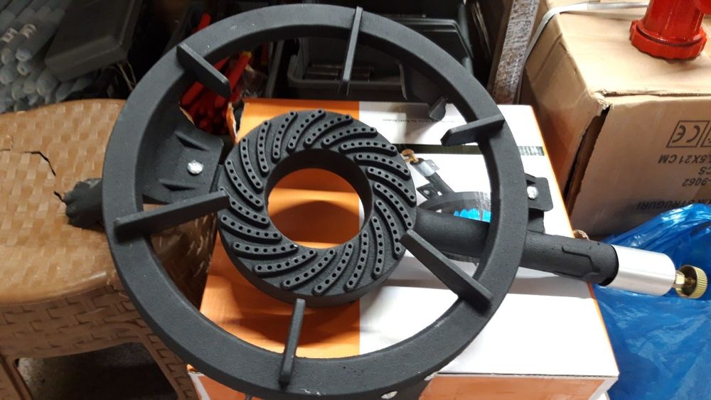 Pirostrie arzator gpl sau gaz. Fonta. Diam 32 cm.