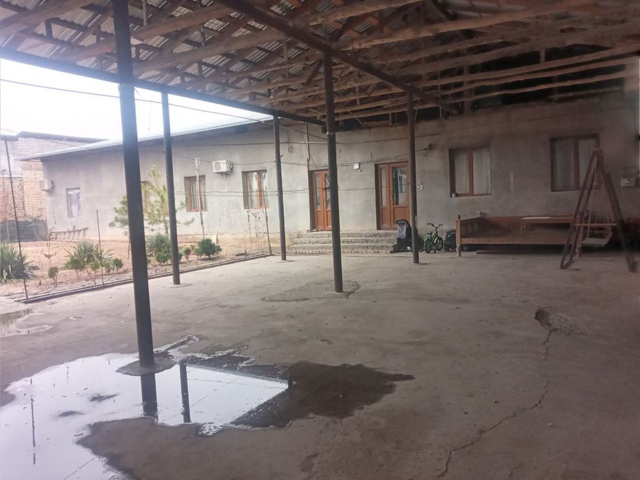 Tayyor uy 6sotok hamma waroit bor