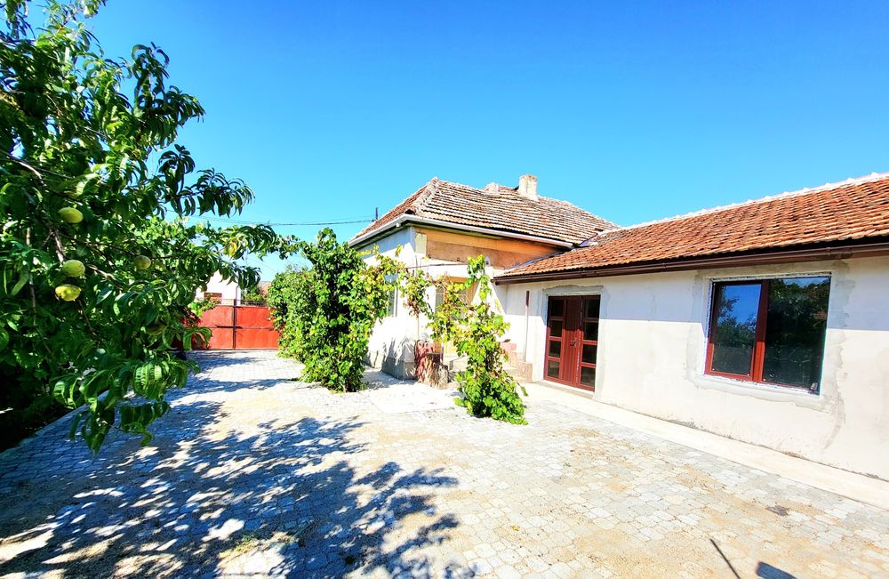 Vând casa în Sofronea
