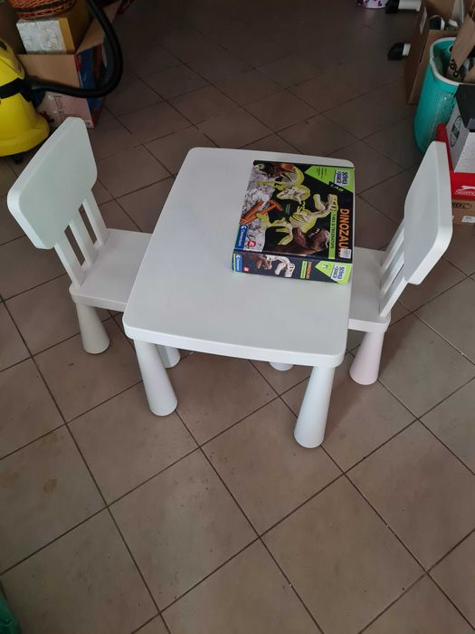 Vand masuta copii cu scaune