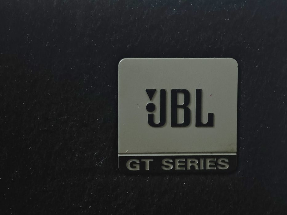 Subwoofer Auto JBL GT5-1204BP 1100w