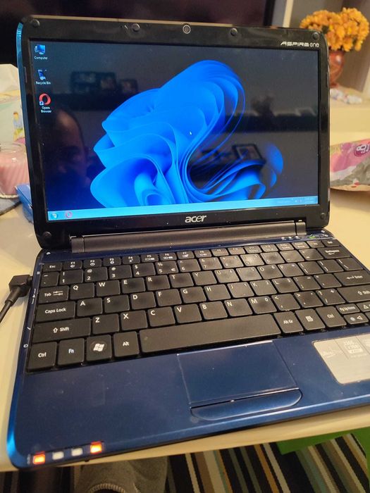 Netbook  Acer Aspire One 11.6"