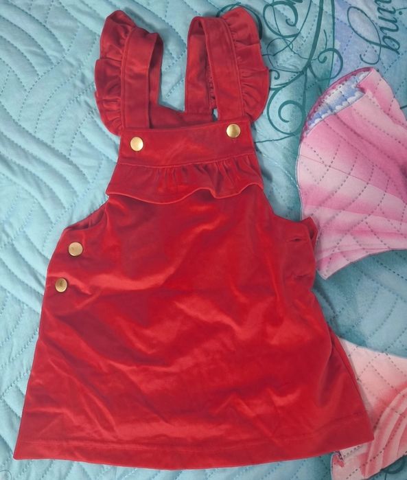 Лот зимни рокли за малка принцеса