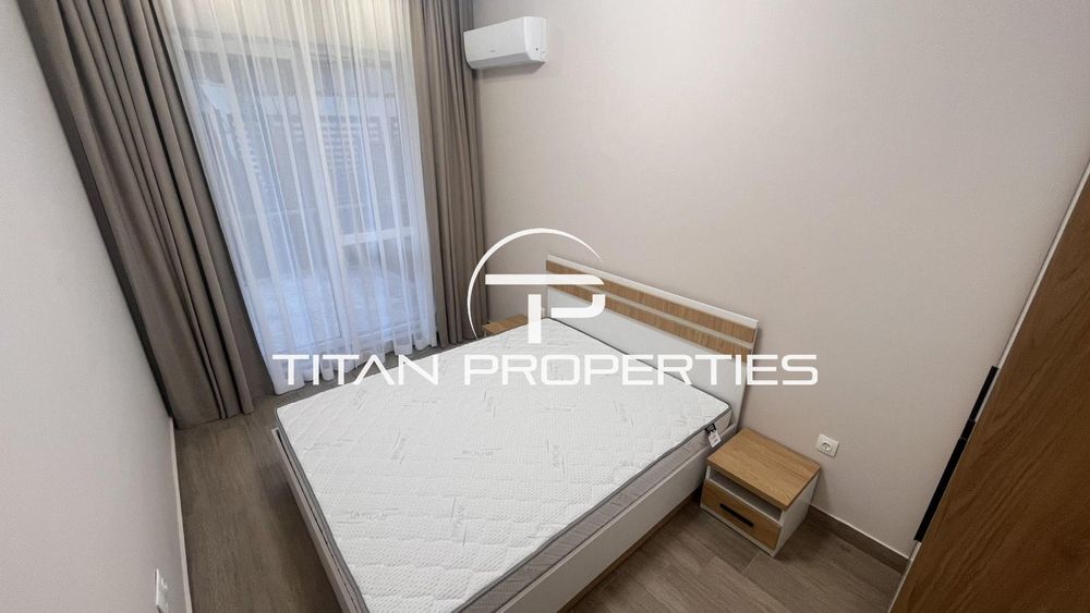 Дава се под наем Тристаен апартамент в Бургас, Център - 100 кв.м за 1224 € - Снимка #3