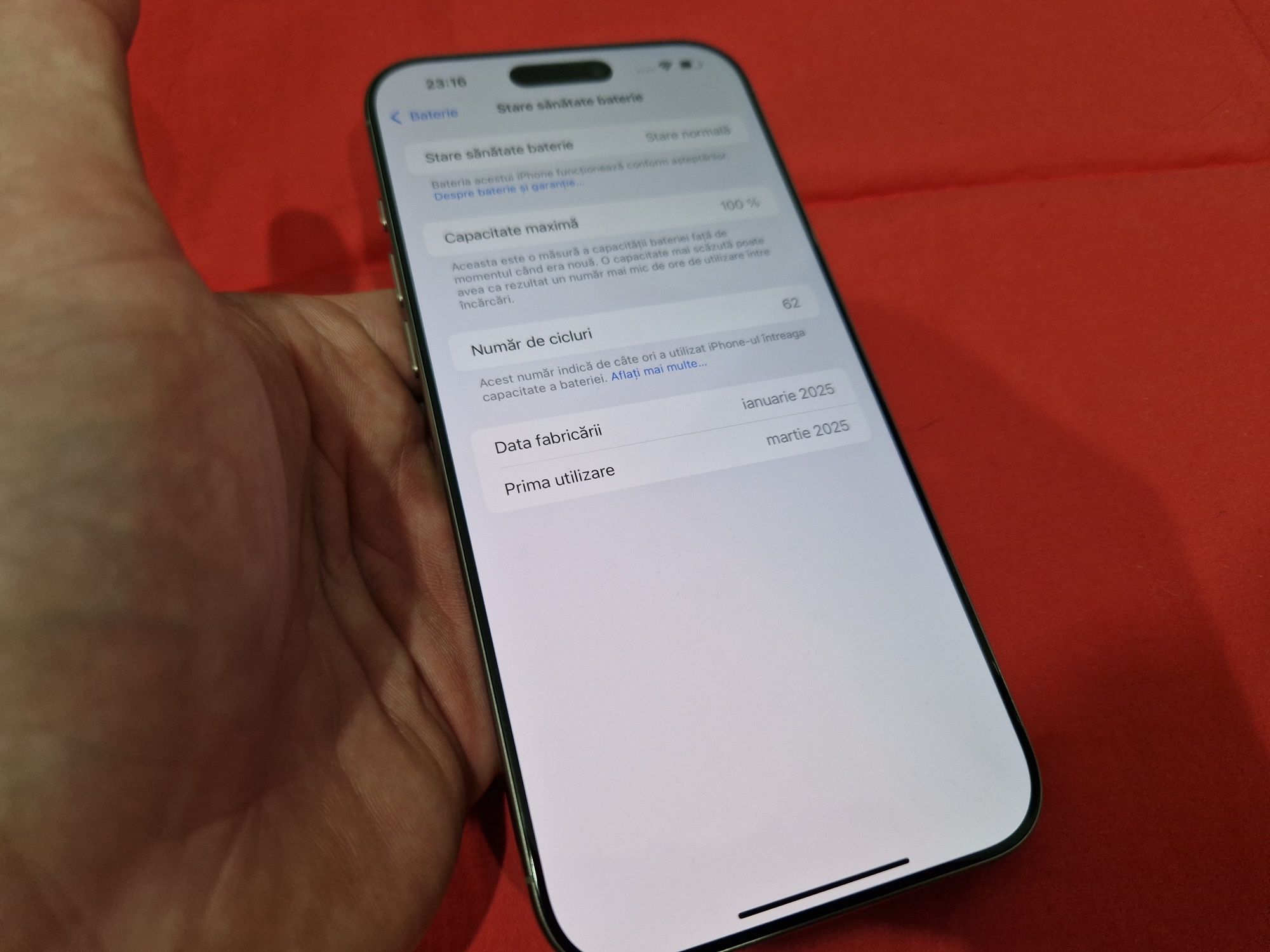 -Iphone 16Pro Max, 256Gb, 8Ram, bat: 100%, 61 cicluri incarcare, Natur