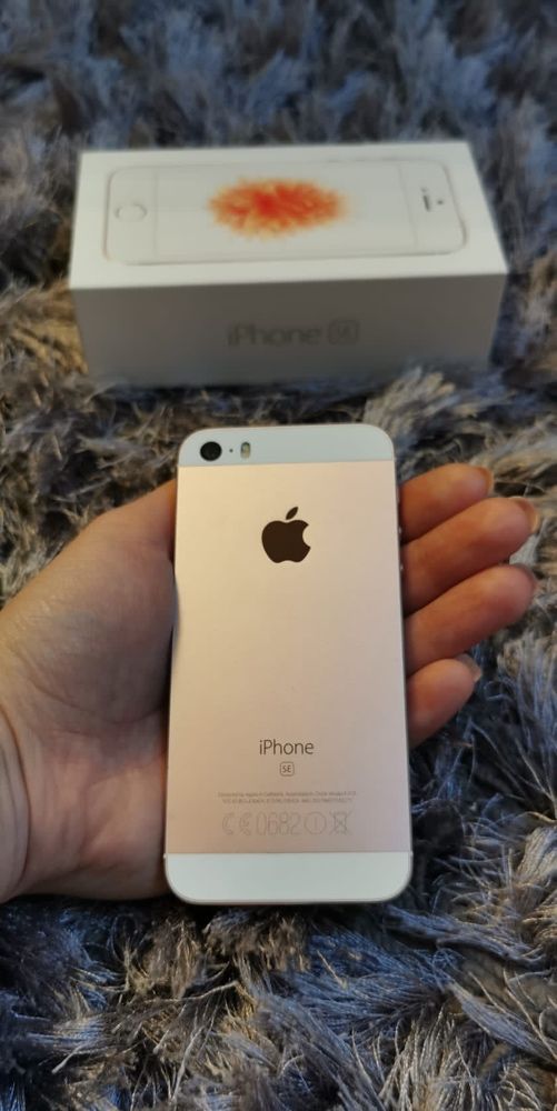 Telefon Iphone SE si iphone 6 impecabil