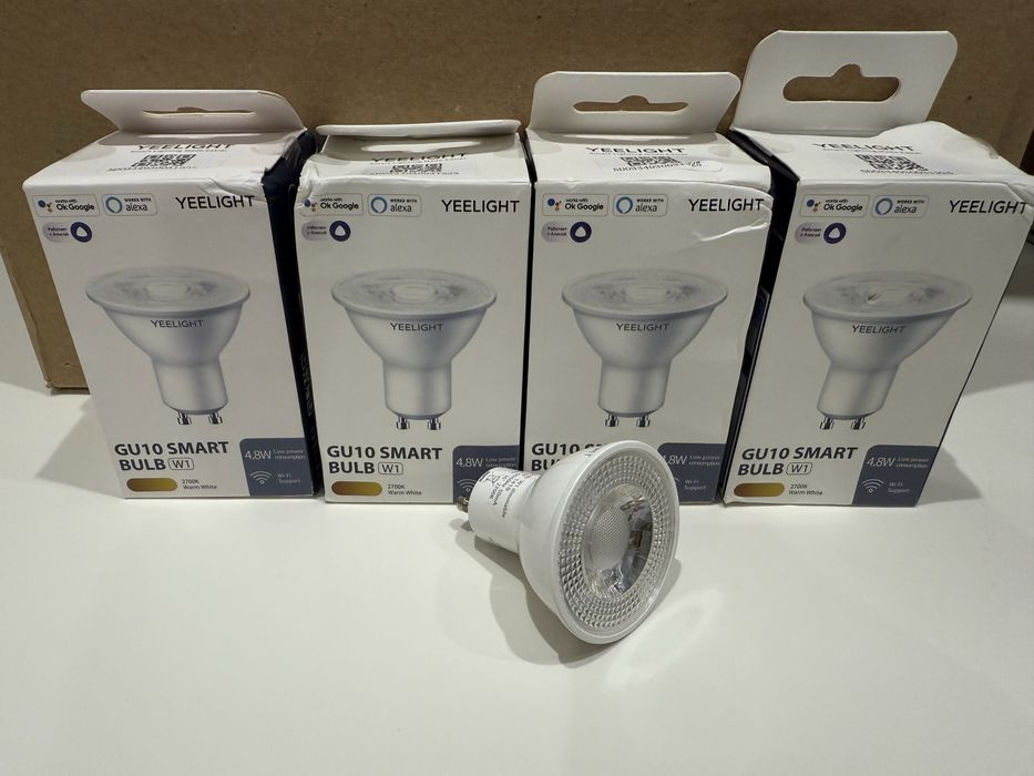 Диммируемая умная лампочка Yeelight GU10