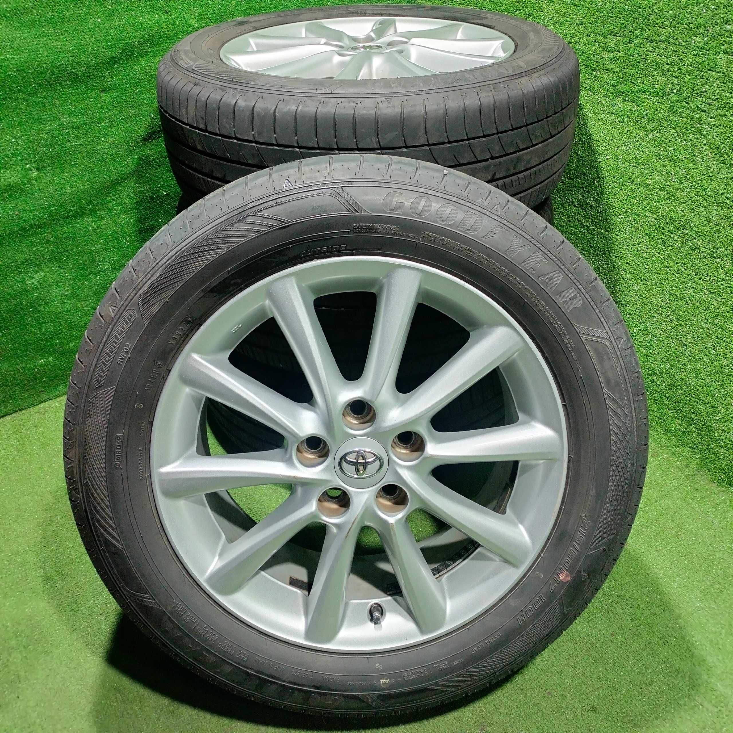 Продам Диск Оригинал Toyota с шинами Good Year 215/60 R17