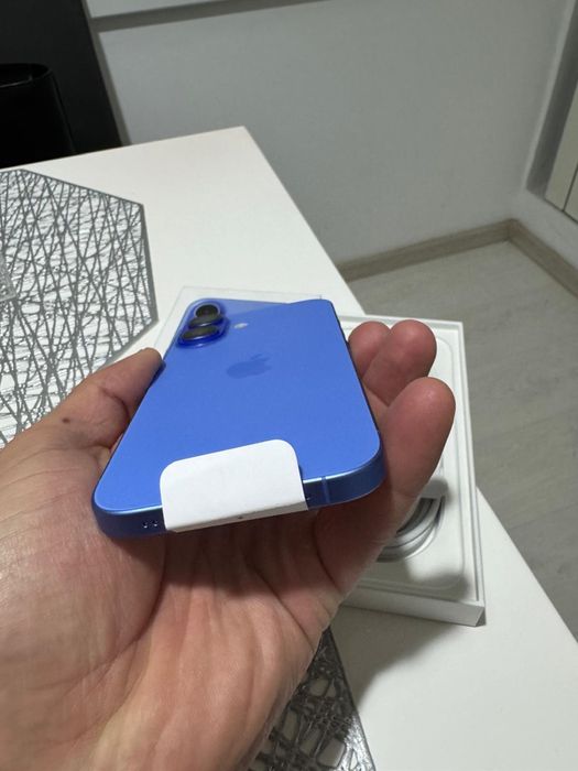 Iphone 16 blue NOU activat pt proba