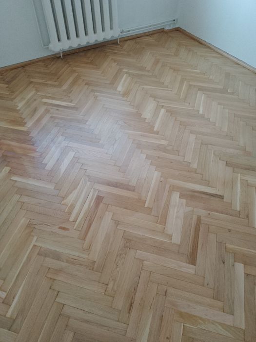 Rașchetam chituim lăcuim parchet lemn masiv