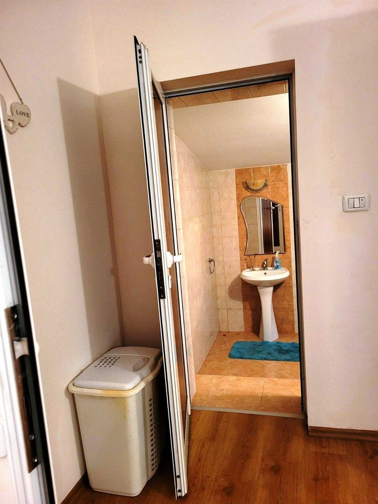 Продава се Къща в с. Николаевка, Област Варна - 115 кв.м за 1000 €/кв.м - Снимка #15