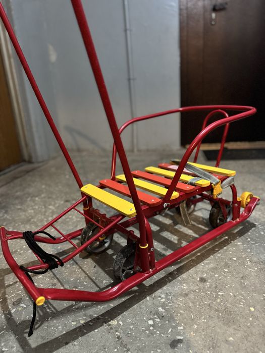 Продам санки с колесами