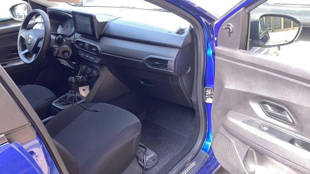 Vând mașina an 2022