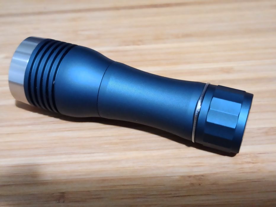 Lanterna Noctigon Emisar KR1 SFT40 2300lm 650m