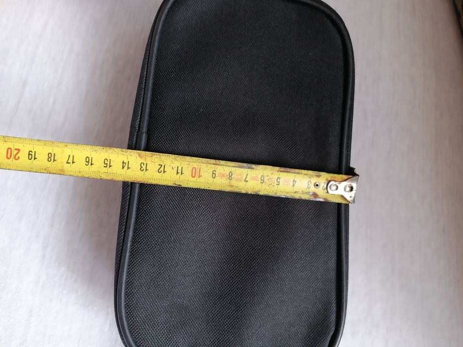 Borseta neagră Vojagor