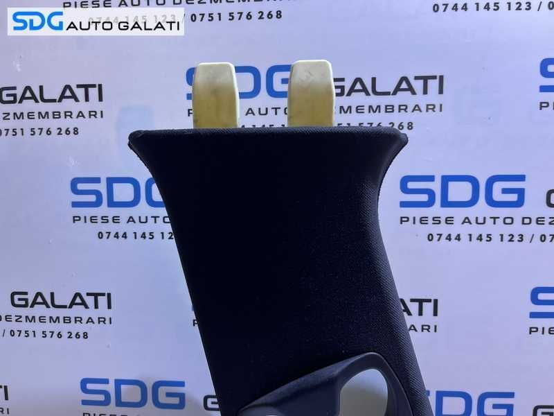 Set Plastic Plastice Capac Capace Centura Siguranta Stalp Stalpi Prag Praguri Stanga Dreapta Intre Portiere BMW Seria 3 E90 E91 2004 - 2011 Cod 7058335 7058336
