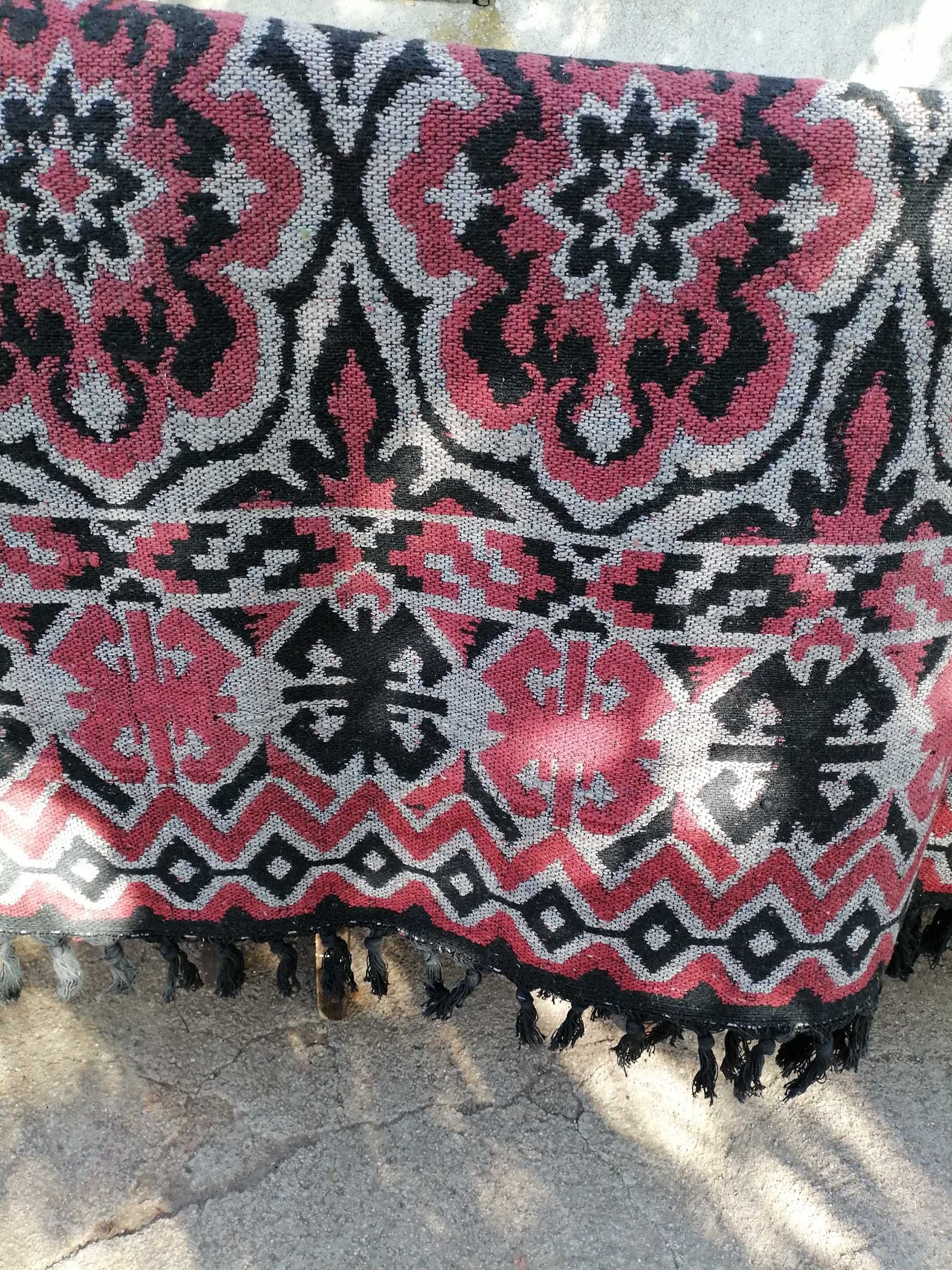 Килими, сто процента вълна