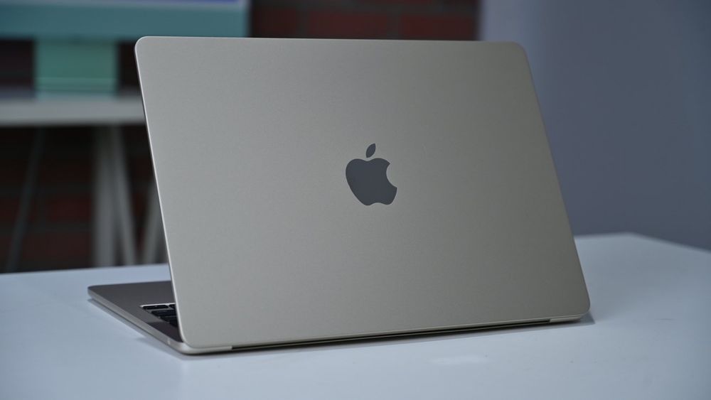 Macbook air m2 sotiladi